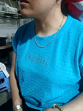Snapshot of nelina_12345 chatting on April 3, 2026, 7:15 am nelina 12345 online show from April 3, 2026, 7:15 am