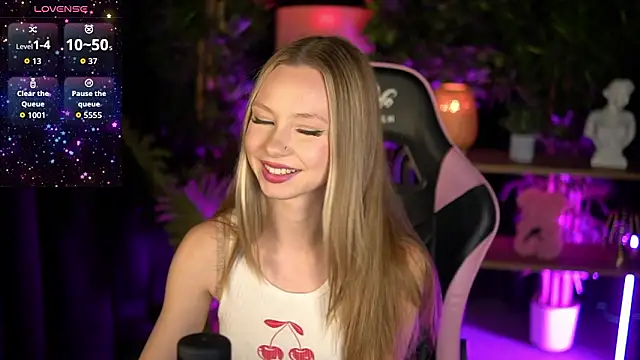 SweetDaisy me online show from February 28, 2026, 8:03 am