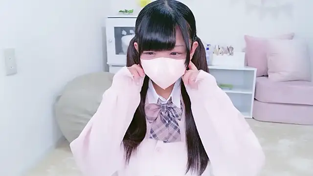 momone peach online show from February 13, 2026, 12:05 pm