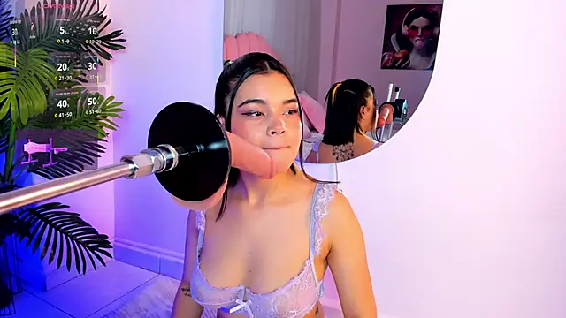 Rose jener06 online show from February 18, 2026, 5:20 pm