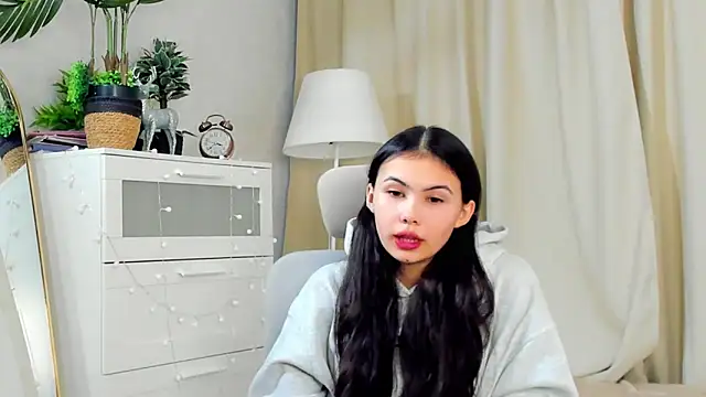 Snapshot of JeriMidthun chatting on February 15, 2026, 1:43 pm JeriMidthun online show from February 15, 2026, 1:43 pm