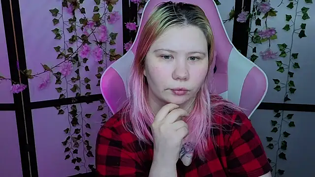 Snapshot of kitsune_little chatting on May 14, 2026, 8:11 am kitsune little online show from May 14, 2026, 8:11 am