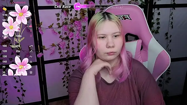 Snapshot of kitsune_little chatting on April 21, 2026, 10:55 am kitsune little online show from April 21, 2026, 10:55 am