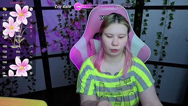 Snapshot of kitsune_little chatting on May 1, 2026, 9:42 pm kitsune little online show from May 1, 2026, 9:42 pm