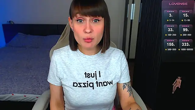 Mel Lovell  online show from May 6, 2026, 9:08 pm