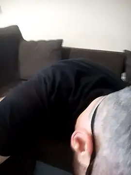 Coppiabollente1 online show from April 2, 2026, 1:07 pm