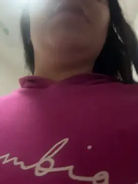 Anya Volker online show from April 7, 2026, 12:07 pm