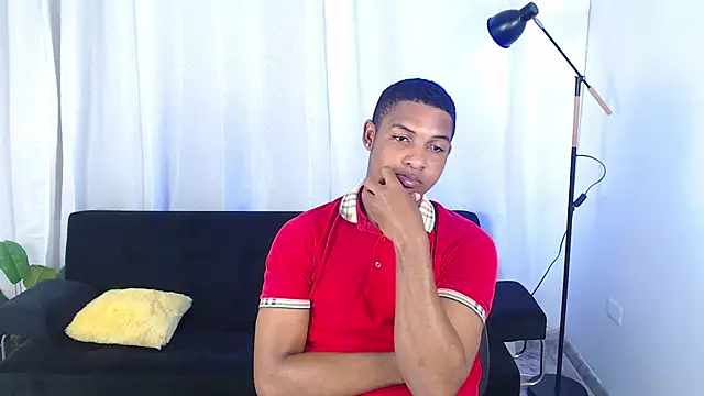 MaxCum18  online show from February 16, 2026, 1:43 pm