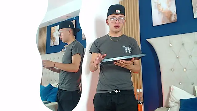 Snapshot of Dark_Nico chatting on March 15, 2026, 4:08 am Dark Nico online show from March 15, 2026, 4:08 am