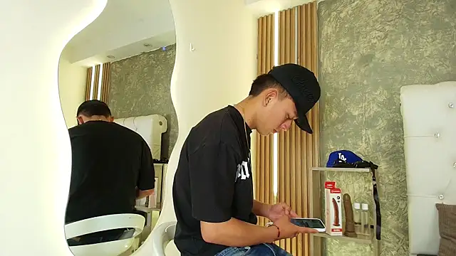 Snapshot of Dark_Nico chatting on March 27, 2026, 3:37 am Dark Nico online show from March 27, 2026, 3:37 am