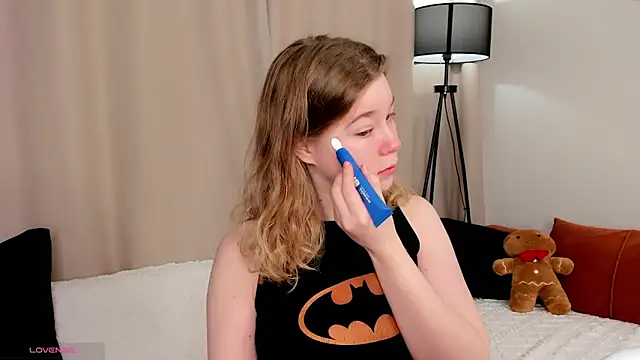 MaraaSwan online show from March 23, 2026, 4:56 am