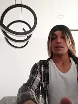 DollsKiara online show from April 9, 2026, 6:36 pm