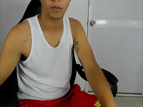 Snapshot of badboy_master chatting on March 31, 2026, 2:35 am badboy master online show from March 31, 2026, 2:35 am