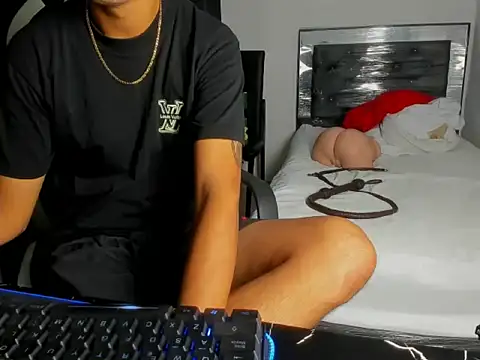 Snapshot of badboy_master chatting on March 9, 2026, 2:48 am badboy master online show from March 9, 2026, 2:48 am