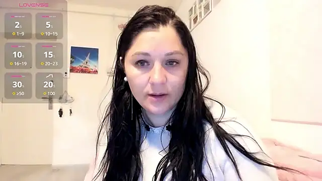 Snapshot of EVELYNA88 chatting on May 16, 2026, 5:34 pm EVELYNA88 online show from May 16, 2026, 5:34 pm