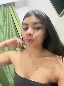 Snapshot of eimmy__skinny chatting on March 11, 2026, 1:43 am eimmy skinny online show from March 11, 2026, 1:43 am