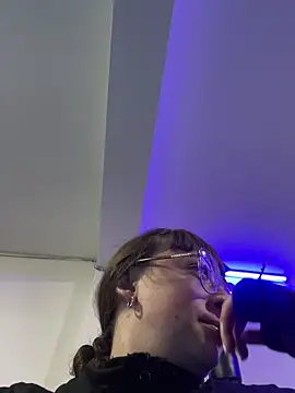 Engell Vm online show from February 13, 2026, 11:21 am