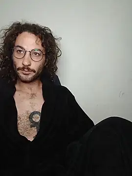 VanderVelvet online show from March 13, 2026, 1:54 am