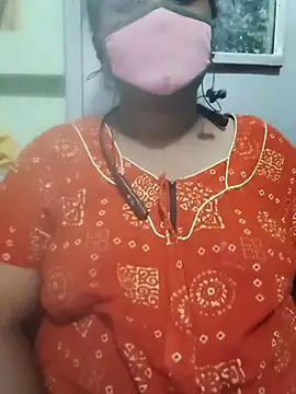 Snapshot of tamilkaviya431 chatting on July 18, 2026, 10:07 pm tamilkaviya431 online show from July 18, 2026, 10:07 pm