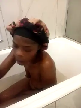 MaturePrettyLady01 online show from March 10, 2026, 3:27 pm