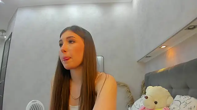 Emily Lews online show from May 22, 2026, 1:03 am