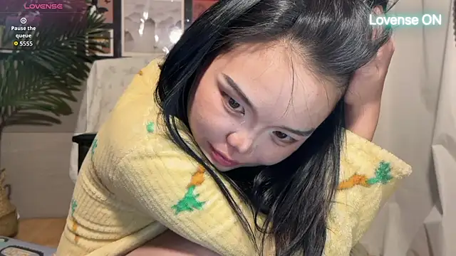 xiaosu22 online show from April 28, 2026, 10:41 am
