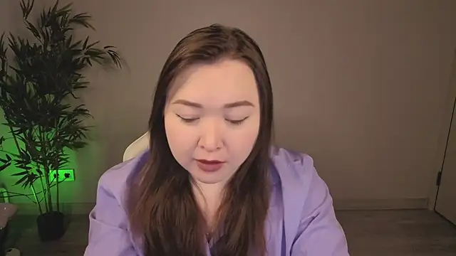 Snapshot of Daina_waga chatting on May 18, 2026, 2:01 am Daina waga online show from May 18, 2026, 2:01 am