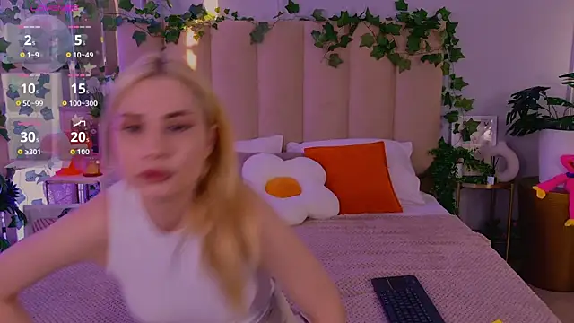 JadenLove  online show from May 17, 2026, 5:13 pm