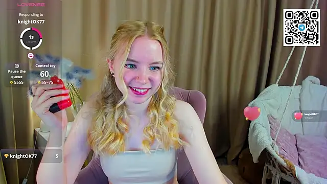 Snapshot of Linda__Bloom chatting on May 5, 2026, 1:08 am Linda Bloom online show from May 5, 2026, 1:08 am