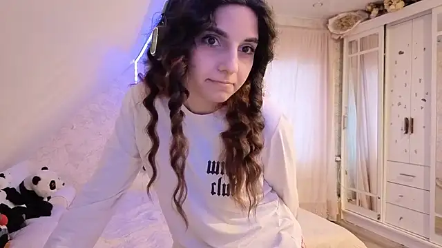 Blissmissataeses online show from March 19, 2026, 12:05 pm