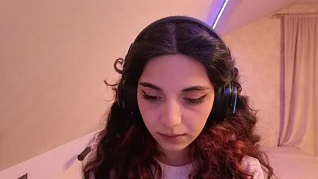 Blissmissataeses online show from February 17, 2026, 12:35 pm