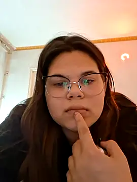 valentina orsi online show from February 23, 2026, 11:44 am