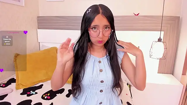 Emilyblussh online show from March 26, 2026, 7:23 pm