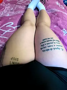 Bloom Dahlia online show from February 23, 2026, 11:05 pm