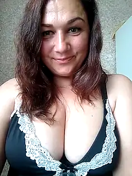 Susan8421 online show from June 22, 2026, 2:14 pm