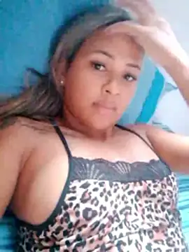 Snapshot of elane1208 chatting on February 14, 2026, 10:37 am elane1208 online show from February 14, 2026, 10:37 am