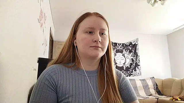 Snapshot of AnikaLipps chatting on April 17, 2026, 2:53 pm AnikaLipps online show from April 17, 2026, 2:53 pm