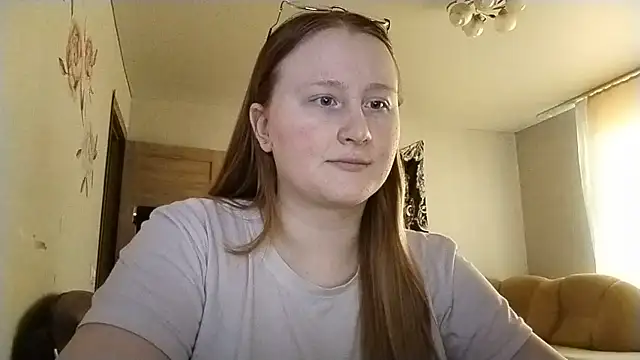 Snapshot of AnikaLipps chatting on May 7, 2026, 1:47 pm AnikaLipps online show from May 7, 2026, 1:47 pm