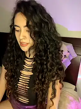 Snapshot of Simonaa_a chatting on February 14, 2026, 12:33 am Simonaa a online show from February 14, 2026, 12:33 am