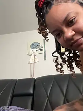 Snapshot of Caramel_drip chatting on February 13, 2026, 5:46 pm Caramel drip online show from February 13, 2026, 5:46 pm