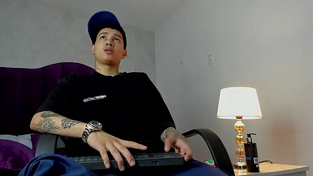 Snapshot of JoshBeech chatting on March 11, 2026, 2:22 pm JoshBeech online show from March 11, 2026, 2:22 pm