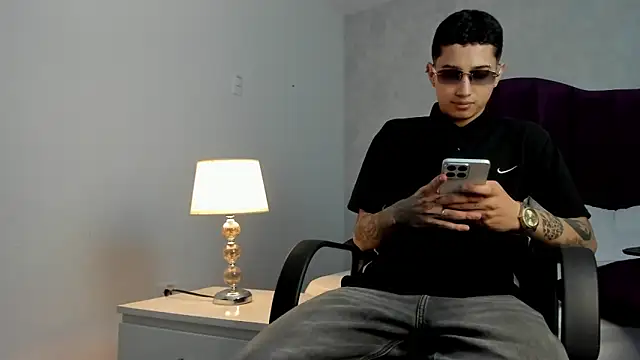 Snapshot of JoshBeech chatting on March 20, 2026, 1:45 pm JoshBeech online show from March 20, 2026, 1:45 pm