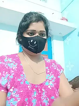 Snapshot of Beautiful_ely chatting on July 18, 2026, 2:47 pm Beautiful ely online show from July 18, 2026, 2:47 pm