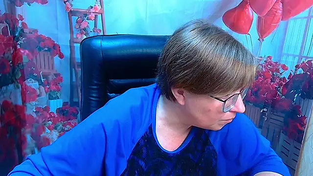 Snapshot of RadaChudna chatting on May 14, 2026, 6:21 am RadaChudna online show from May 14, 2026, 6:21 am