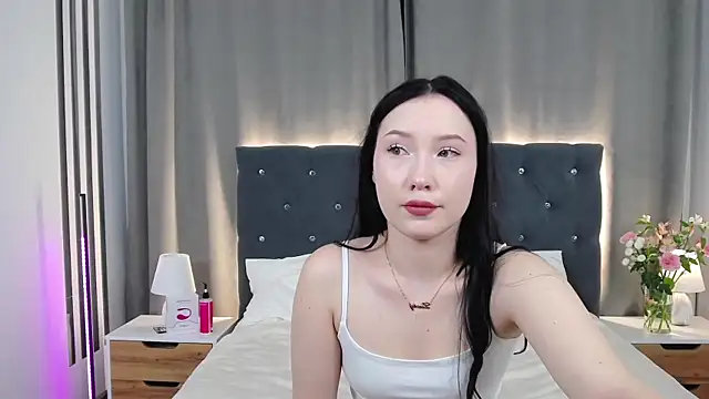 Snapshot of VikkyVonn chatting on April 4, 2026, 11:06 am VikkyVonn online show from April 4, 2026, 11:06 am