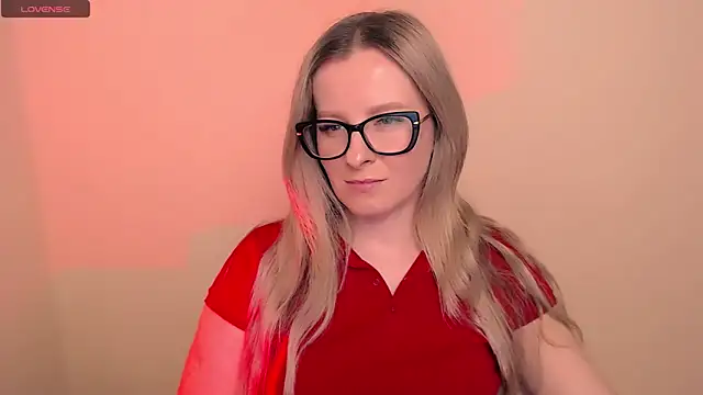 Snapshot of AnnePeach chatting on March 19, 2026, 7:58 pm AnnePeach online show from March 19, 2026, 7:58 pm