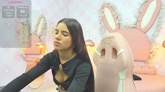 Snapshot of Isabellaa_Rosee chatting on April 25, 2026, 7:11 pm Isabellaa Rosee online show from April 25, 2026, 7:11 pm