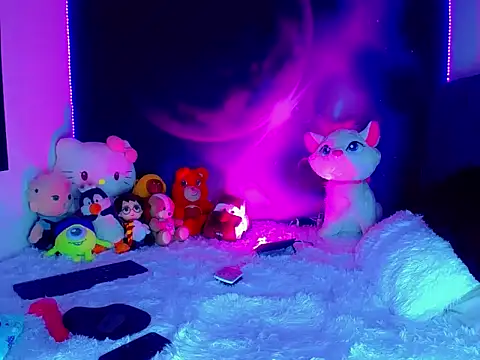 ThaliGirl21 online show from February 13, 2026, 10:54 pm