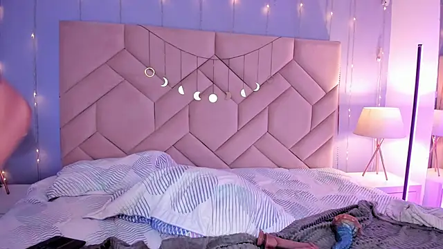 NaeniaDemon  online show from March 21, 2026, 9:36 am