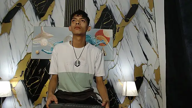 Snapshot of KITTY_BOSH chatting on March 4, 2026, 1:30 pm KITTY BOSH online show from March 4, 2026, 1:30 pm